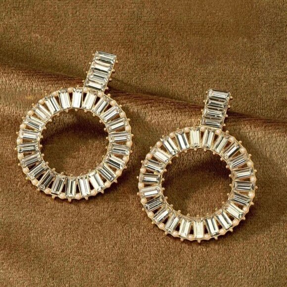 1 LEFT!!! SHIRLEY GOLD RHINESTONE DROP EARRINGS - Picture 1 of 2